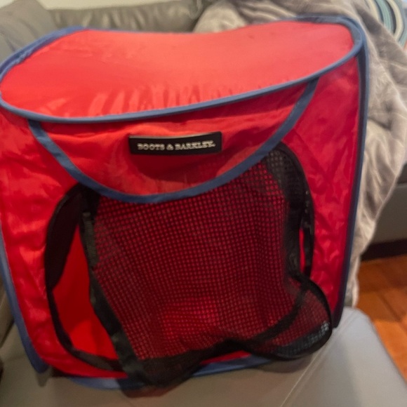 New with out Tags - Boots & Barkley Sporty Pop Open Dog Kennel - Small - Picture 10 of 10